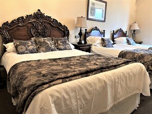 Deluxe-Suite, mit Bad | Zimmersafe, Verdunkelungsvorhänge, schallisolierte Zimmer
