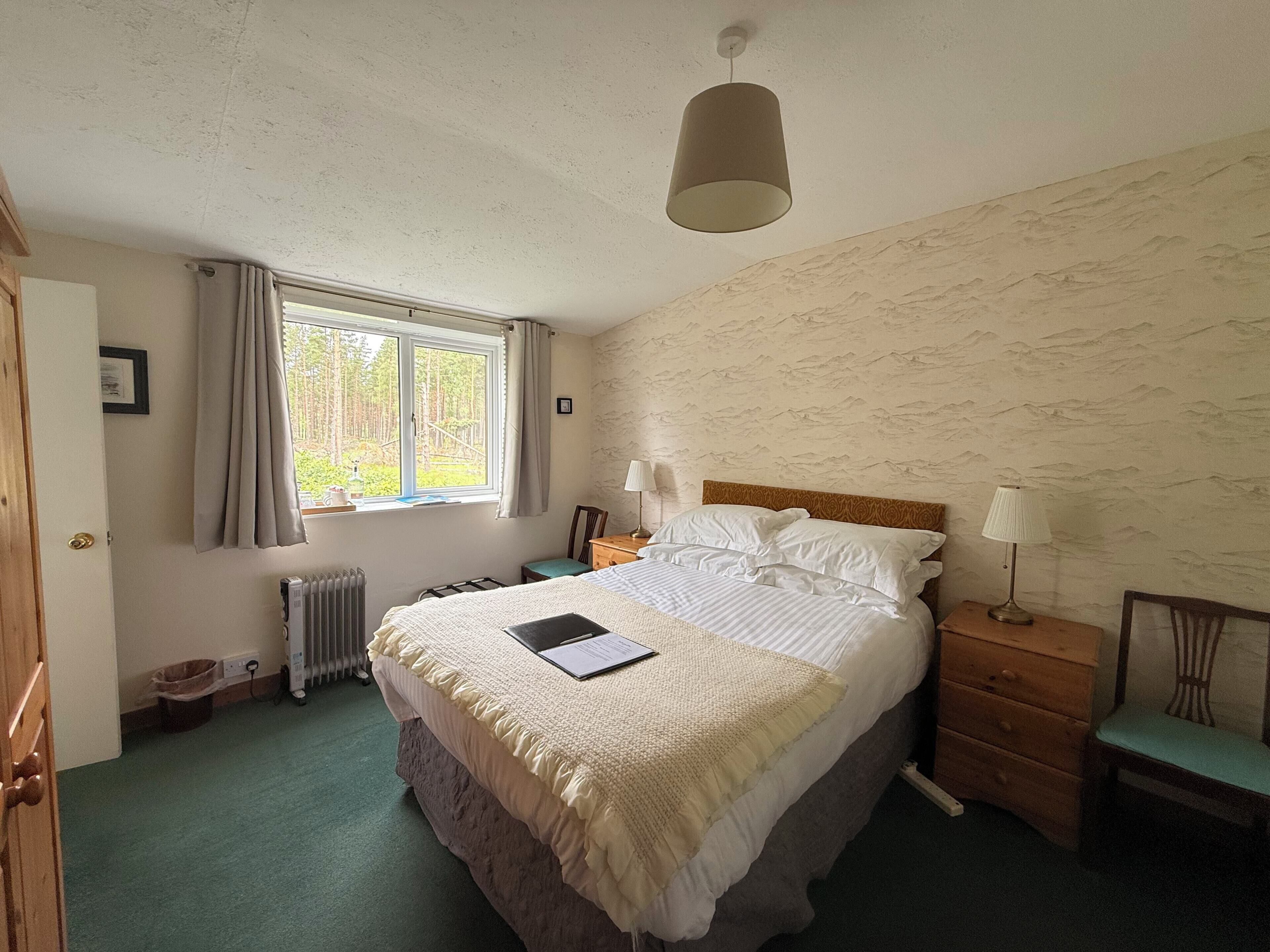 Double Room, Bathtub | Bed sheets