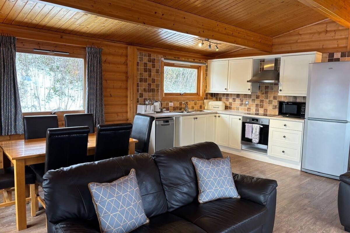 classic chalet | living area | tv