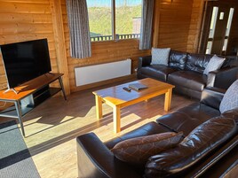 Classic Chalet | Living area | TV