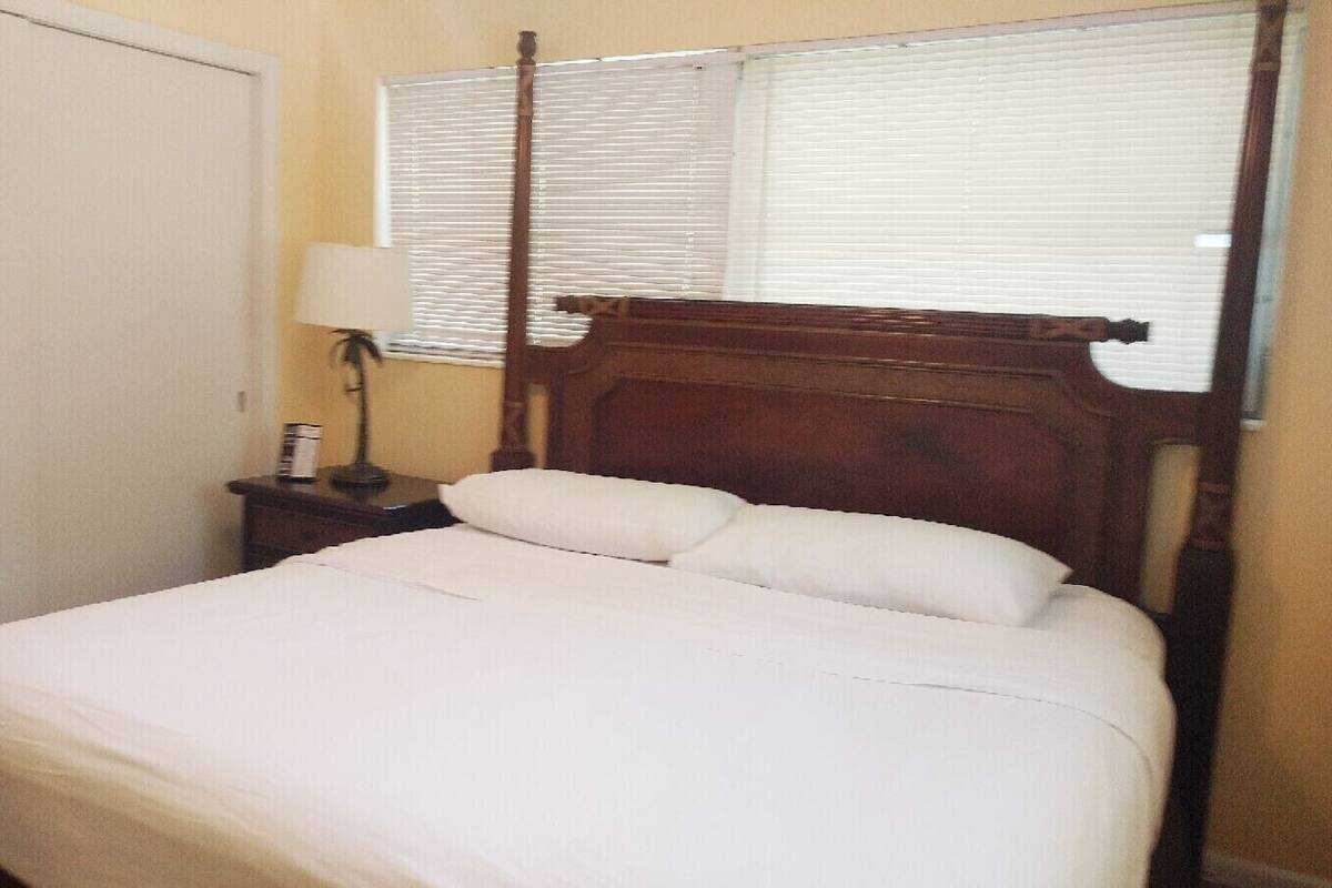 Iron/ironing board (on request), WiFi (free), bed sheets