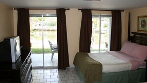 Room - Hidden Harbor Suites (Fort Myers Beach)