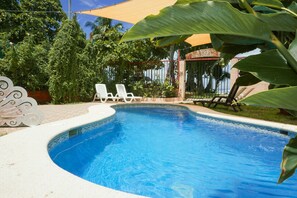 Alberca al aire libre