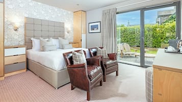Premium bedding, pillow-top beds, desk, iron/ironing board