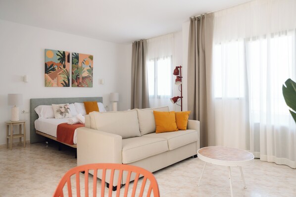 Estudio estándar | 1 dormitorio, caja fuerte, cortinas opacas y wifi gratis