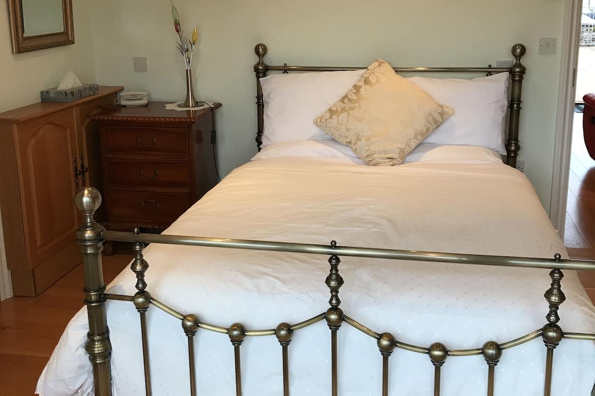 Luxury The Bluebell Suite (Accessible) | Egyptian cotton sheets, premium bedding, Select Comfort beds