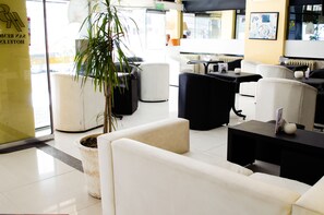 Sittområde i lobbyn