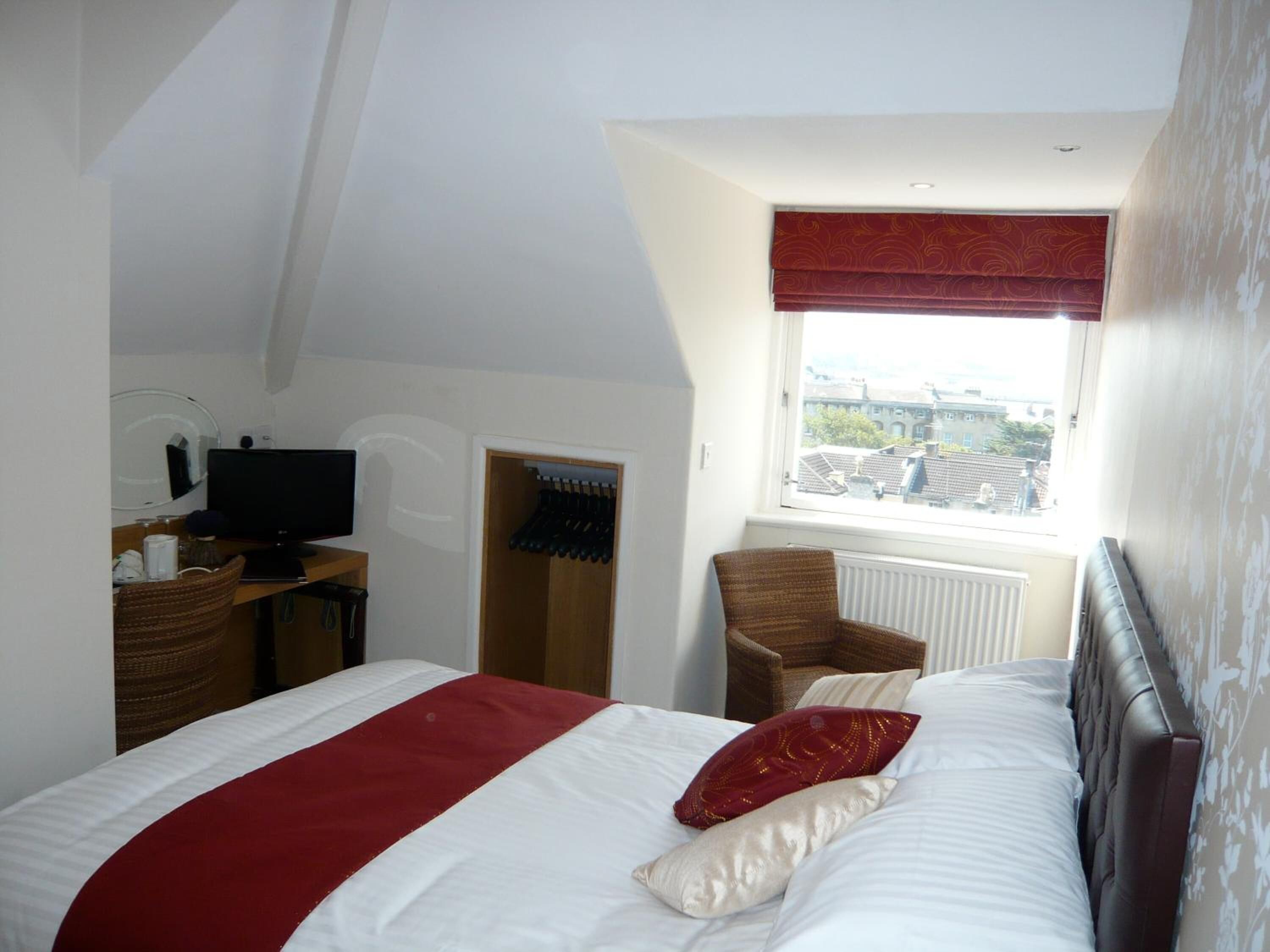 desk, iron/ironing board, free wifi, bed sheets