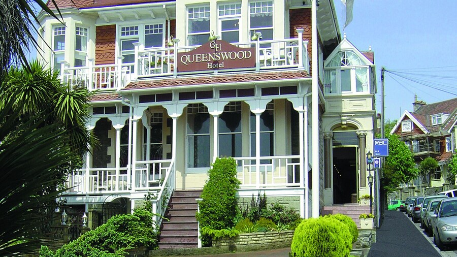 Queenswood Hotel