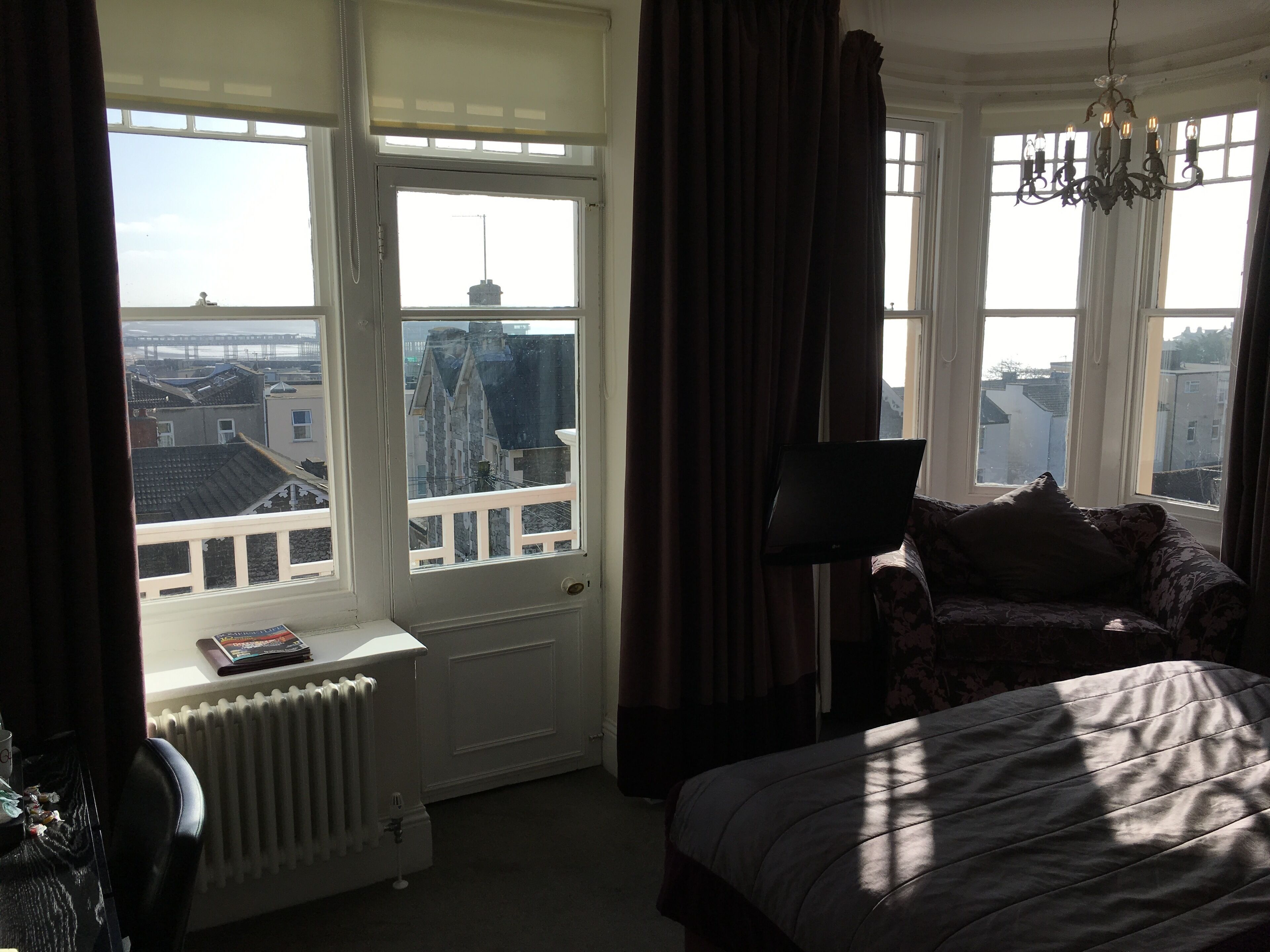deluxe double room, balcony | desk, iron/ironing board, free wifi, bed sheets