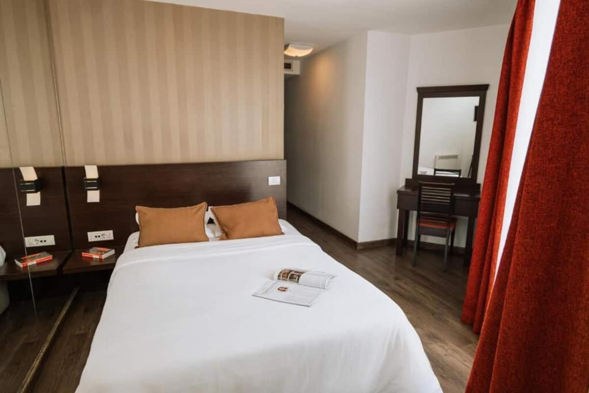 Minibar, in-room safe, desk, blackout drapes