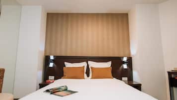 Superior Double Room, Balcony | Minibar, in-room safe, desk, blackout drapes