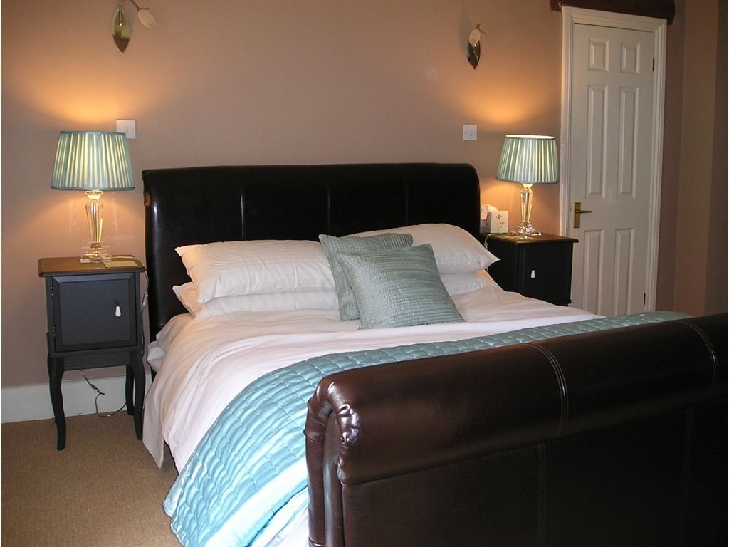 Chambre Premier lit dbl, sdb pr.
