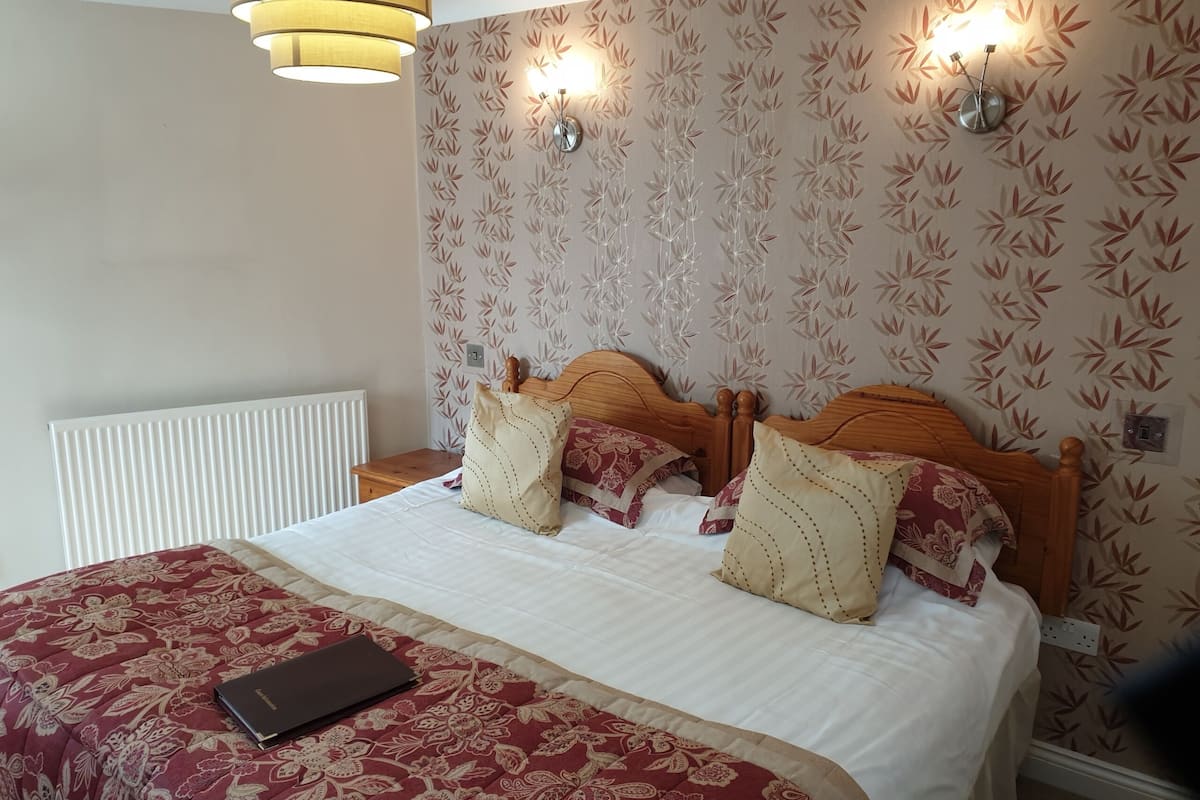 Standard Double Room, Ensuite (Superking)