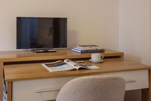 Standard Double Room, Ensuite (Small)