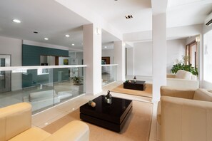 32-Zoll-Flachbildfernseher mit Kabelempfang, Fernseher