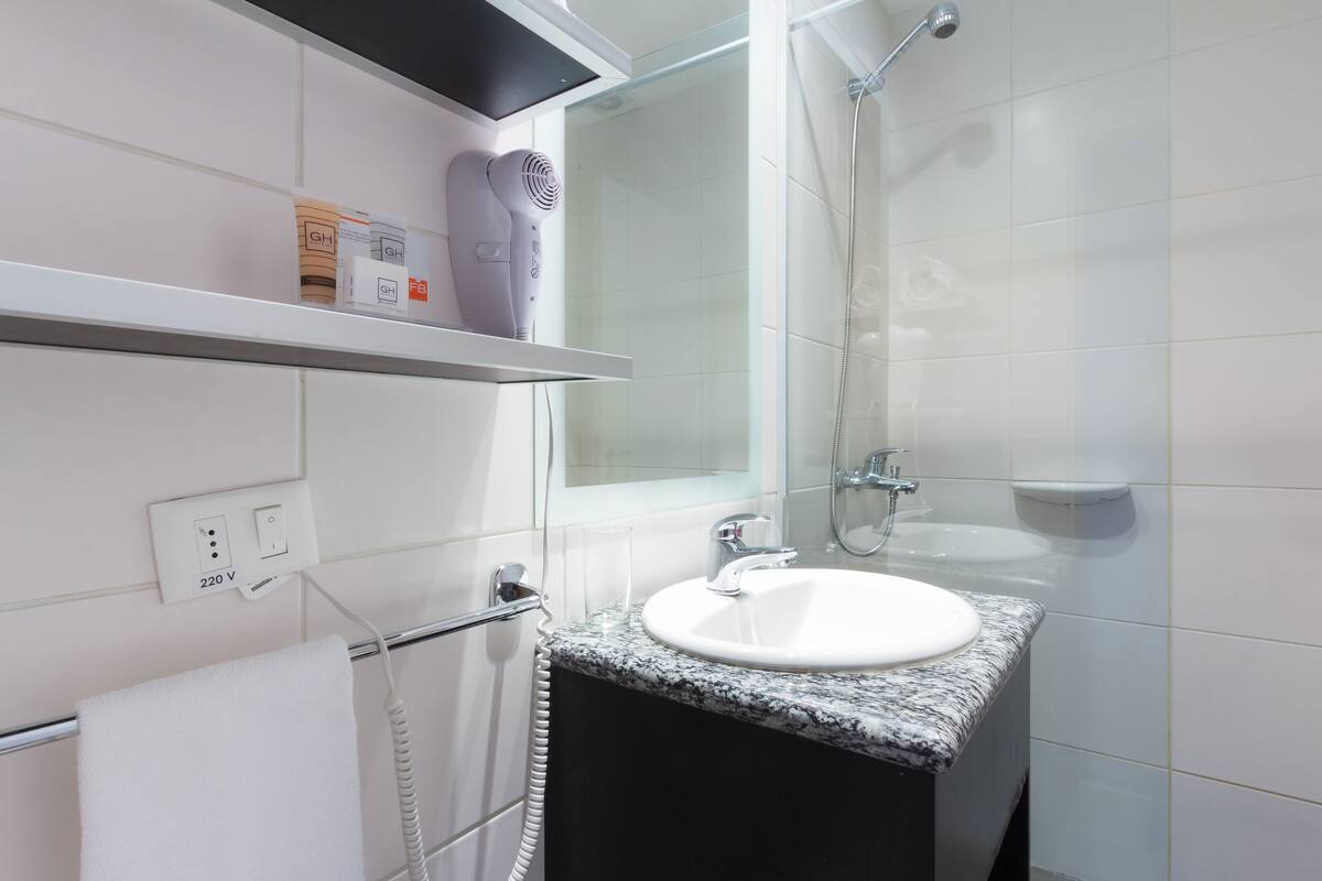 superior double room | minibar, in-room safe, desk, free wifi