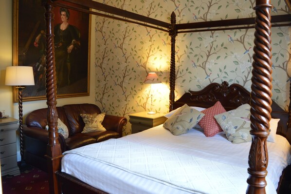 디럭스 더블룸 | 고급 침구, 책상, 다리미/다리미판, 무료 유아용 침대