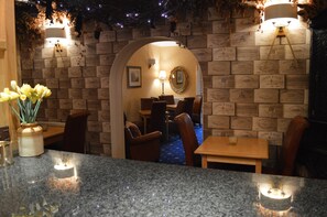 Bar (on property) - Lonsdale House (Windermere)