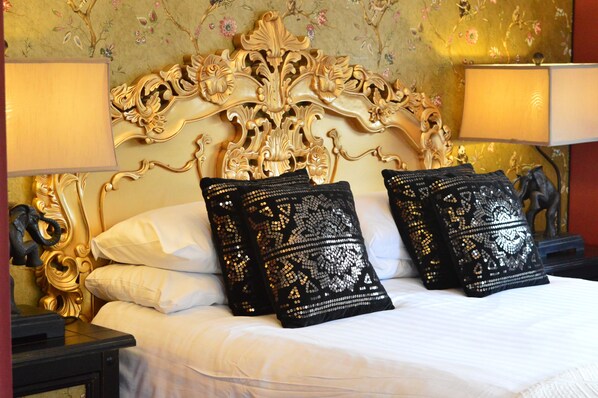 Deluxe-Doppelzimmer | Hochwertige Bettwaren, Schreibtisch, Bügeleisen/Bügelbrett