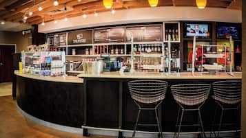 Breakfast and dinner served, American cuisine