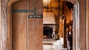 Property entrance - The Shaven Crown (Chipping Norton)