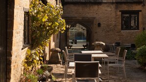 Courtyard - The Shaven Crown (Chipping Norton)
