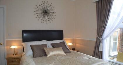 Diadem Hotel - Formerly The Shrewsbury Guest House