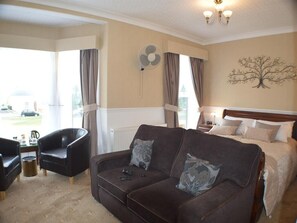 Executive Suite, Ensuite (1st Floor - Sleigh Bed)