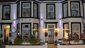 Unclassified image, 2 of 25, button - Diadem Hotel (Great Yarmouth)