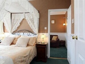 Suite familiar, baño privado (1st Floor) | Wifi gratis y ropa de cama