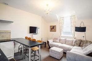 Luxury-Apartment, 2 Schlafzimmer, Meerblick | Wohnbereich
