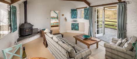 Luxury Cottage (The Meadow Barn) | Living room | Flat-screen TV