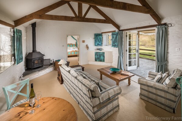 Luxury Cottage (The Meadow Barn) | Living room | Flat-screen TV