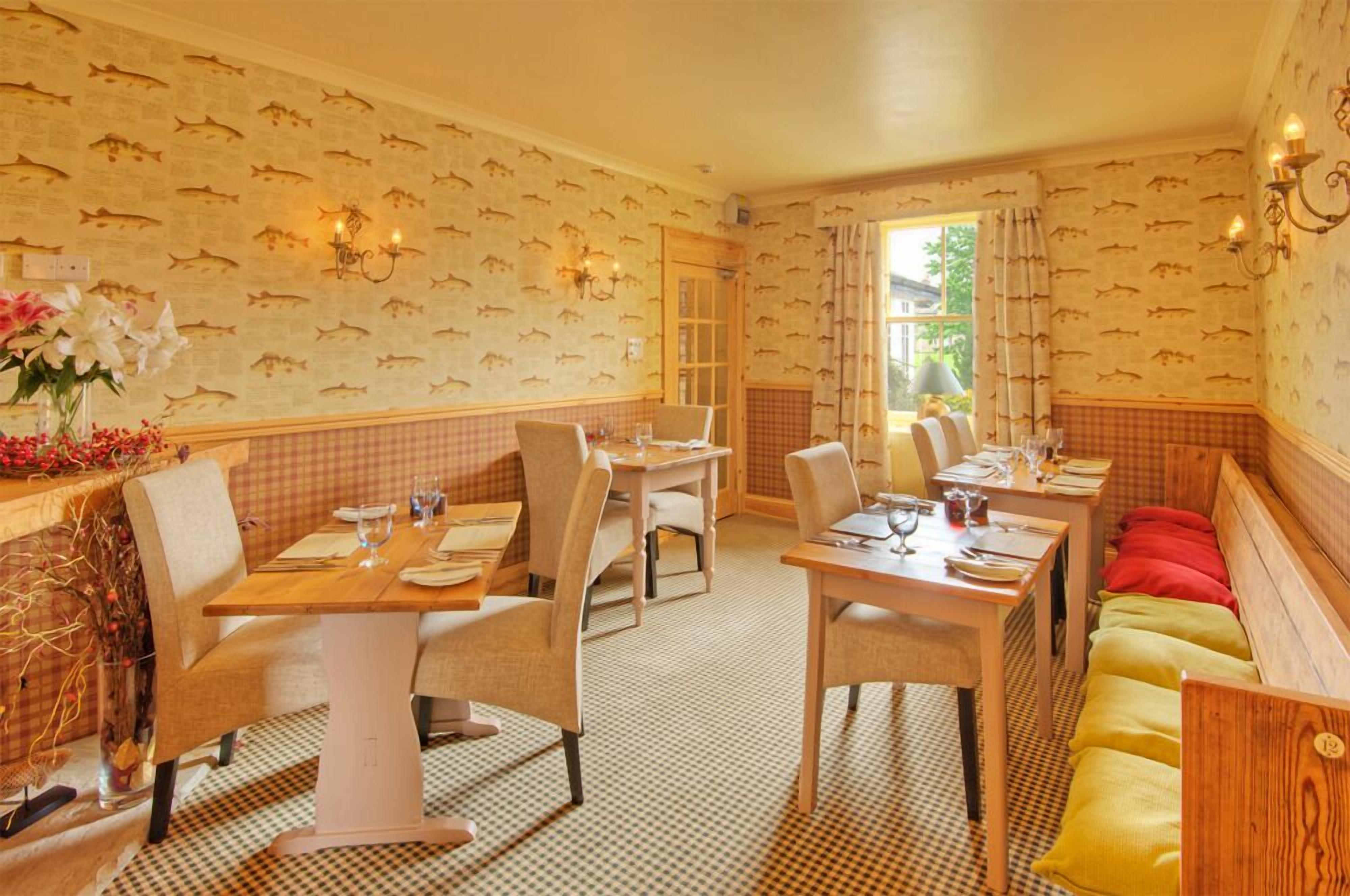 breakfast, lunch, dinner served; local cuisine