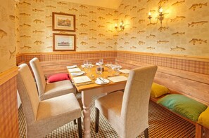 Free daily full breakfast - The Wheatsheaf at Swinton (Duns)