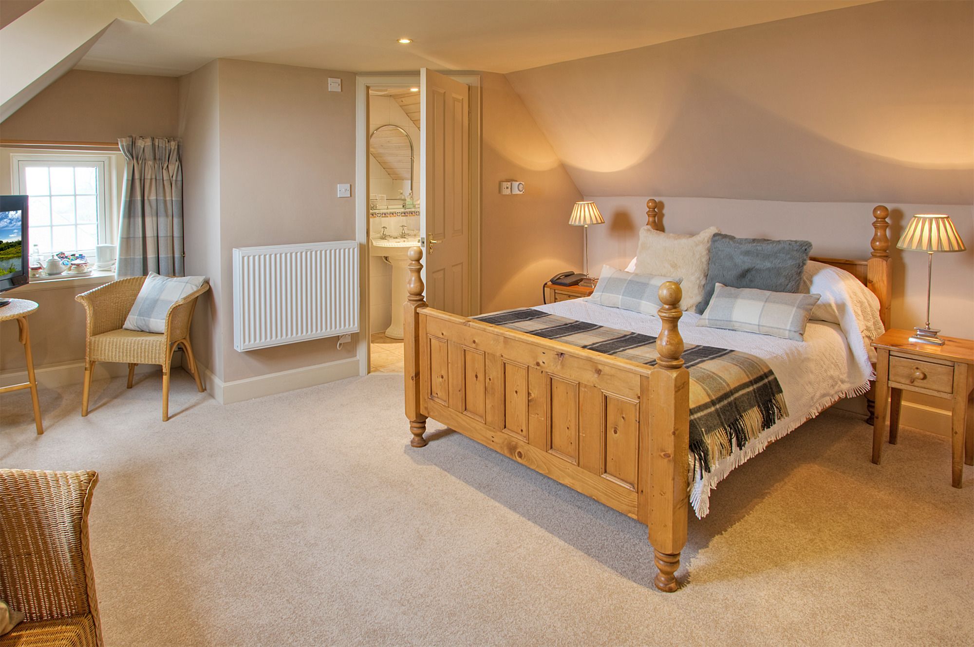 egyptian cotton sheets, premium bedding, individually decorated