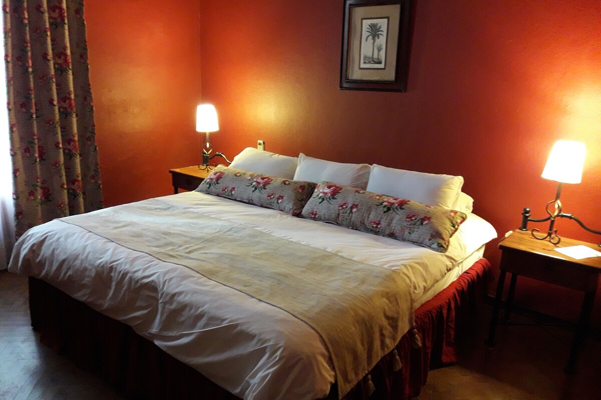 Chambre Supérieure (Main House)