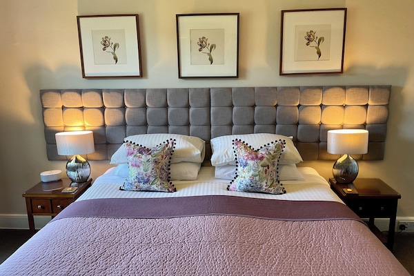 Luxury Double or Twin Room | Premium bedding, blackout curtains, iron/ironing board, free WiFi