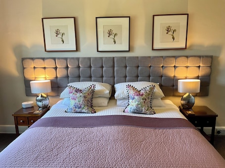 Ropa de cama de alta calidad y cortinas blackout