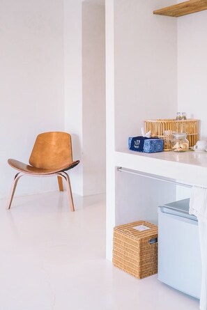 Hochwertige Bettwaren, Minibar, Zimmersafe, Schreibtisch