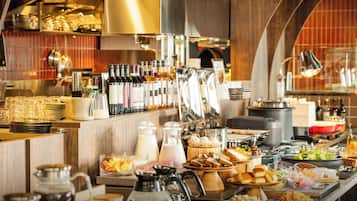 Daily buffet breakfast for a fee