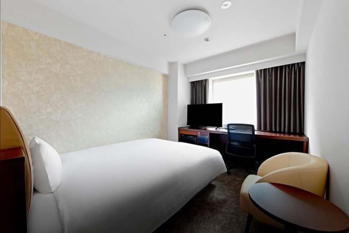 Down duvets, blackout curtains, free WiFi, bed sheets