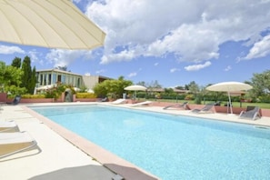 Outdoor pool, sun loungers