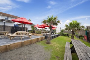 2 restaurants, lunch, dinner served; local cuisine - Comfort Inn Westshore Beach (Napier)