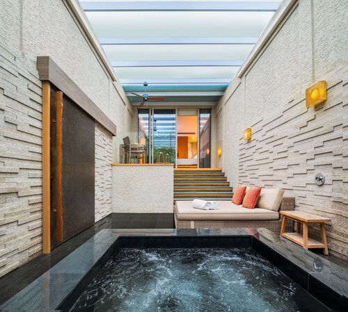 Oasia Resort Sentosa by Far East Hospitality