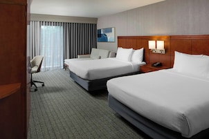 Hypo-allergenic bedding available, pillowtop beds, in-room safe, desk
