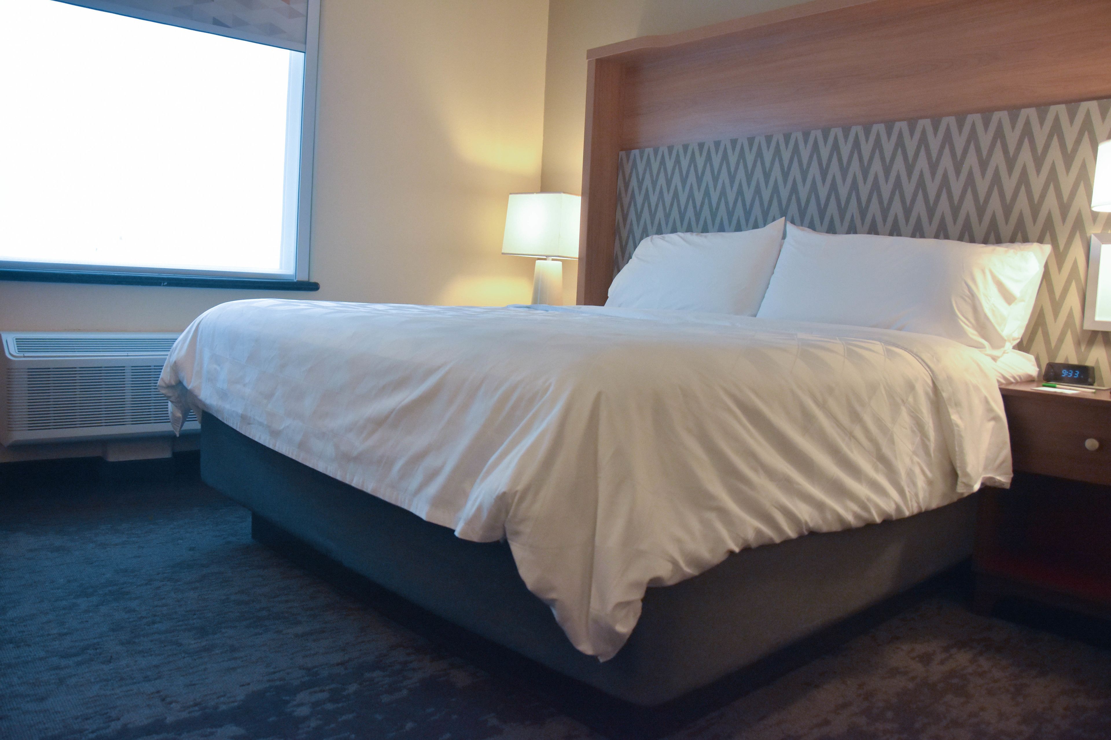 Premium bedding, in-room safe, desk, blackout drapes