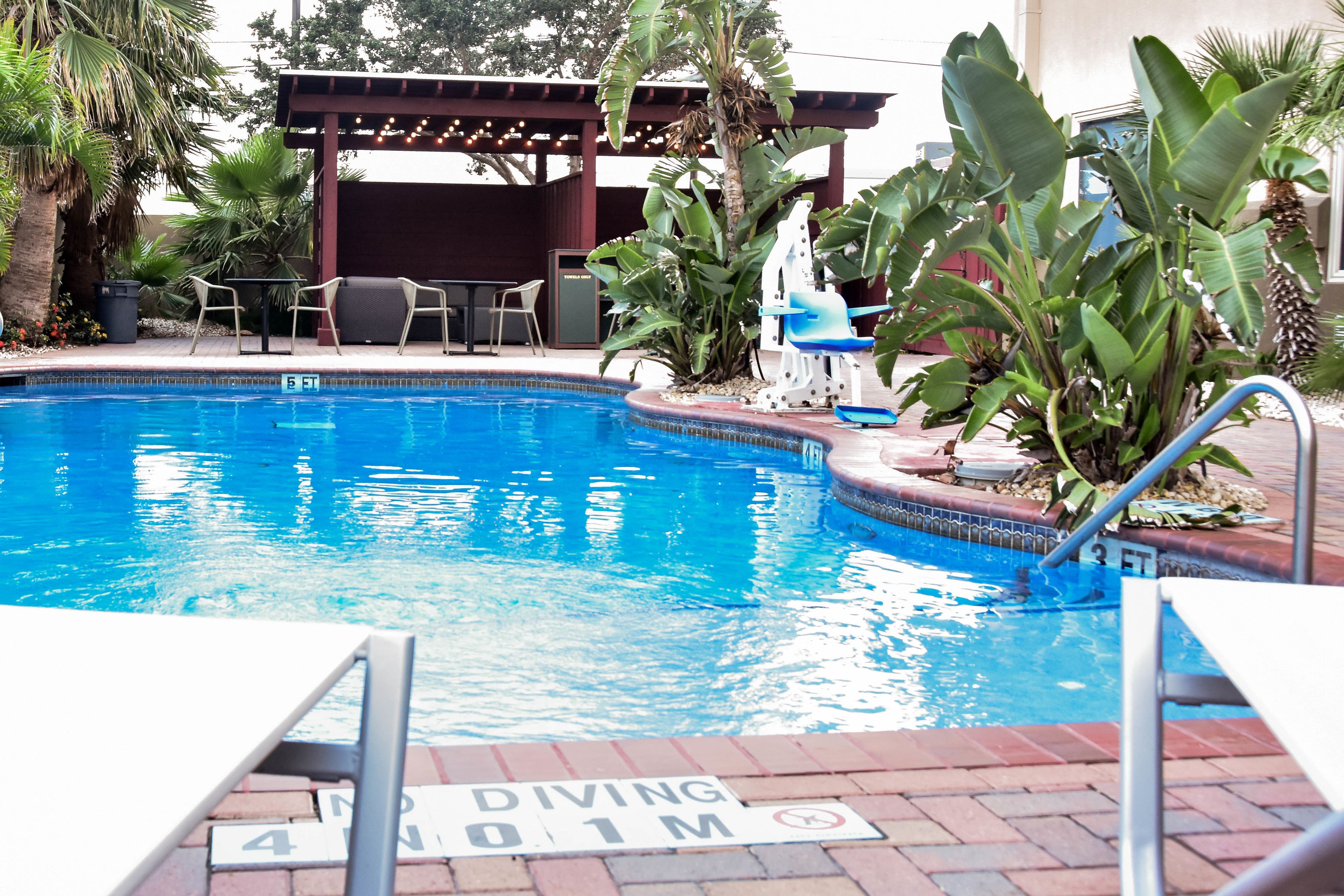 Buitenzwembad