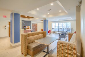 Desayuno continental incluido todos los días 